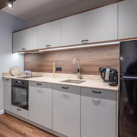 Appartement 3 спални - електрическо подово отопление - бърз Wifi - веранда - в гората - Warm Forest Nest Pamporovo