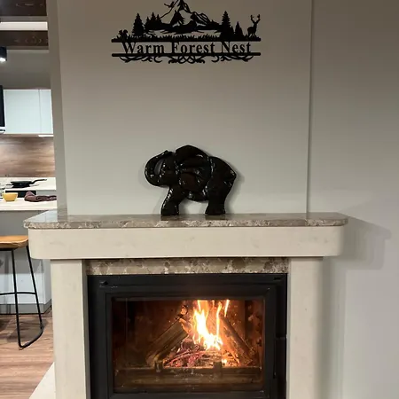 Appartement 3 спални - електрическо подово отопление - бърз Wifi - веранда - в гората - Warm Forest Nest Pamporovo