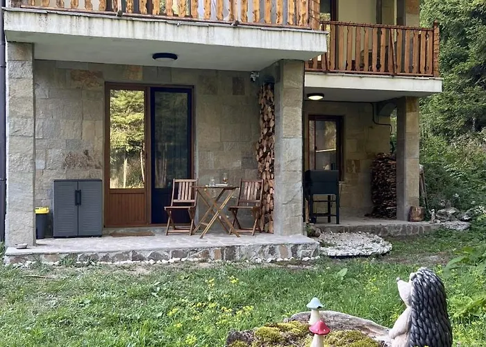 3 спални - електрическо подово отопление - бърз Wifi - веранда - в гората - Warm Forest Nest