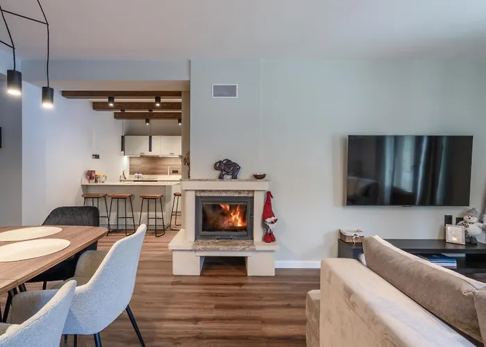 アパート 3 спални - електрическо подово отопление - бърз Wifi - веранда - в гората - Warm Forest Nest *