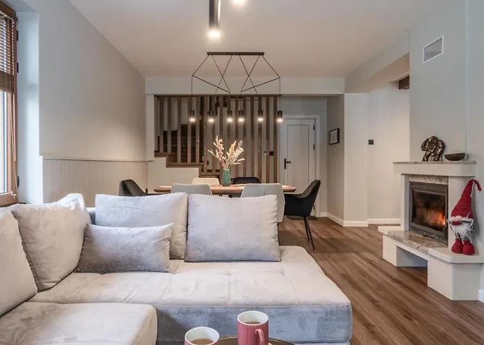 3 спални - електрическо подово отопление - бърз Wifi - веранда - в гората - Warm Forest Nest パンポロボ